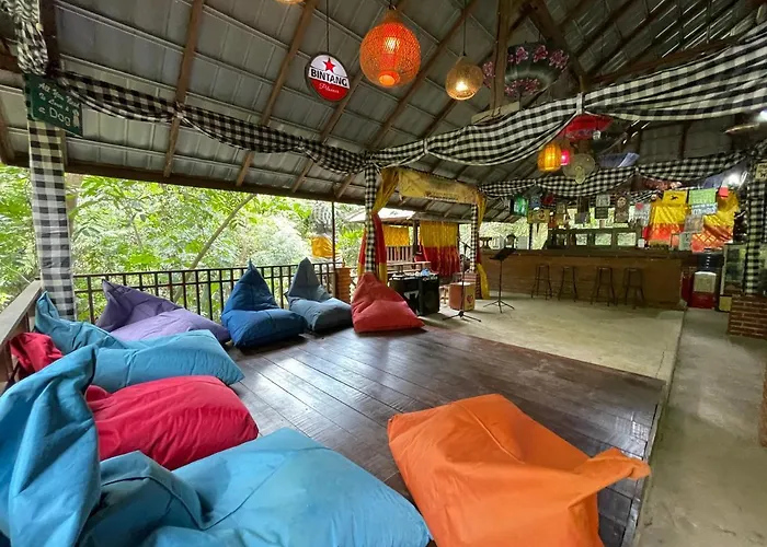 Bunut Tree Auberge de jeunesse Kubutambahan (Bali)